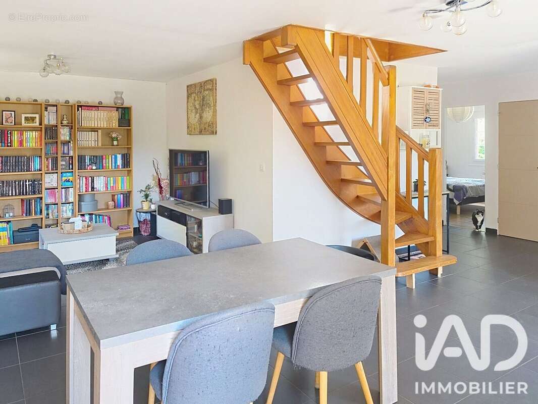 Maison 90 m² à Eturqueraye  - photo 6