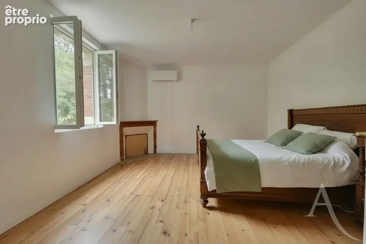 SOUSTONS-PLAGE -Maison de maître rénovée de 176 m² avec grange de 120 m² sur un airial - photo 4