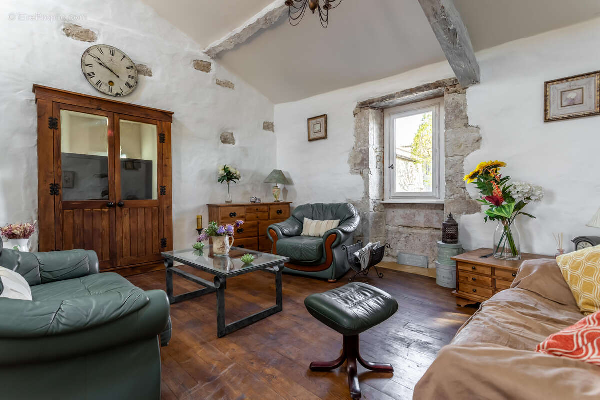 Maison de campagne avec deuxième maison à rénover - photo 10