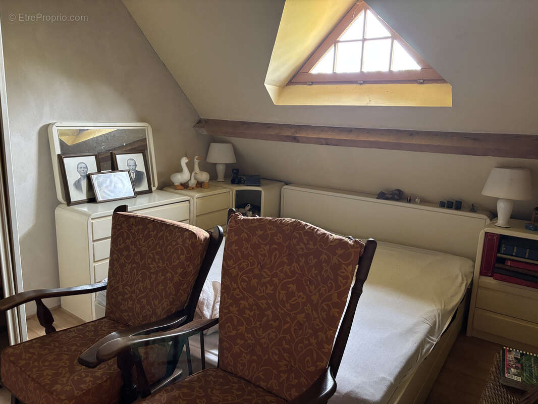 Maison à SAINT-DENIS-DE-JOUHET