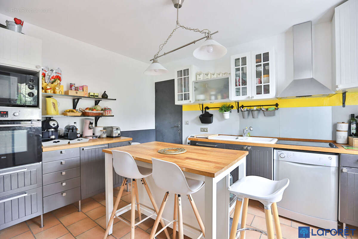 Maison à VILLIERS-SAINT-FREDERIC