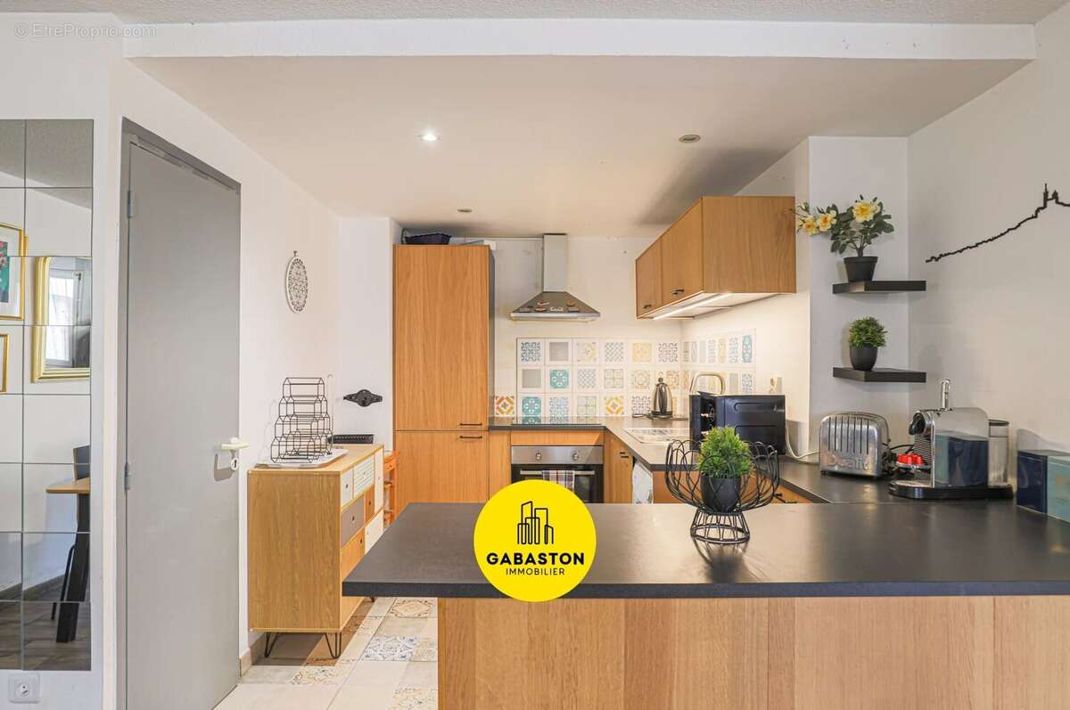 Appartement à MARSEILLE-6E