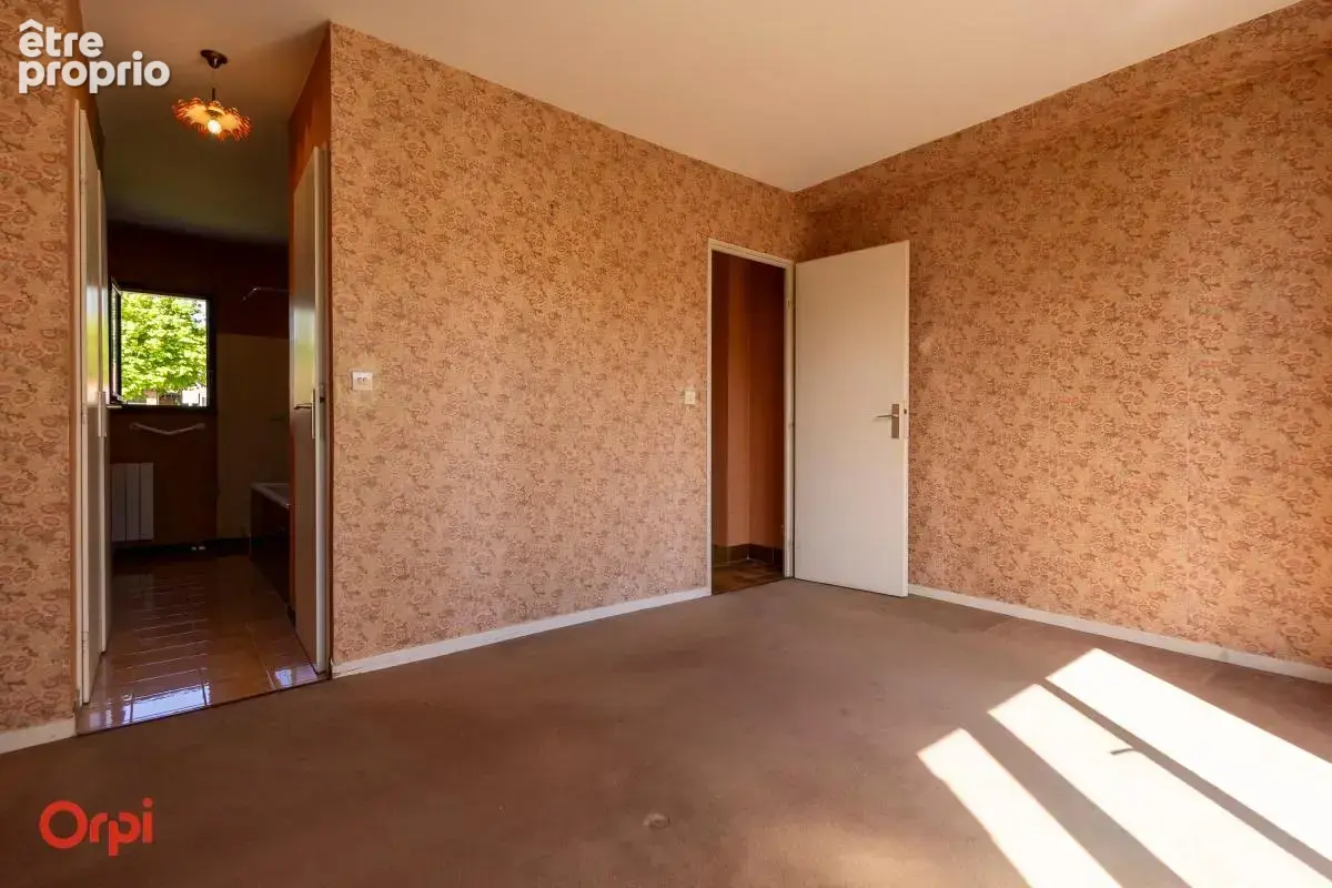 Maison 3 chambres - garage - terrain - photo 11