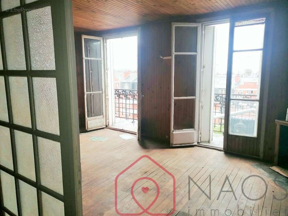 Appartement à PARIS-20E