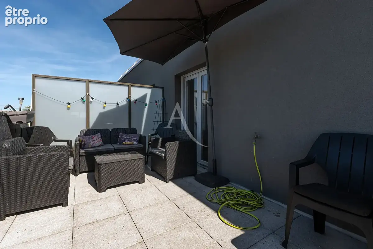 Lumineux F3 dernier étage avec grande terrasse de 40m² - photo 11