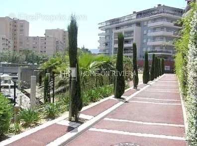 Appartement à MANDELIEU-LA-NAPOULE