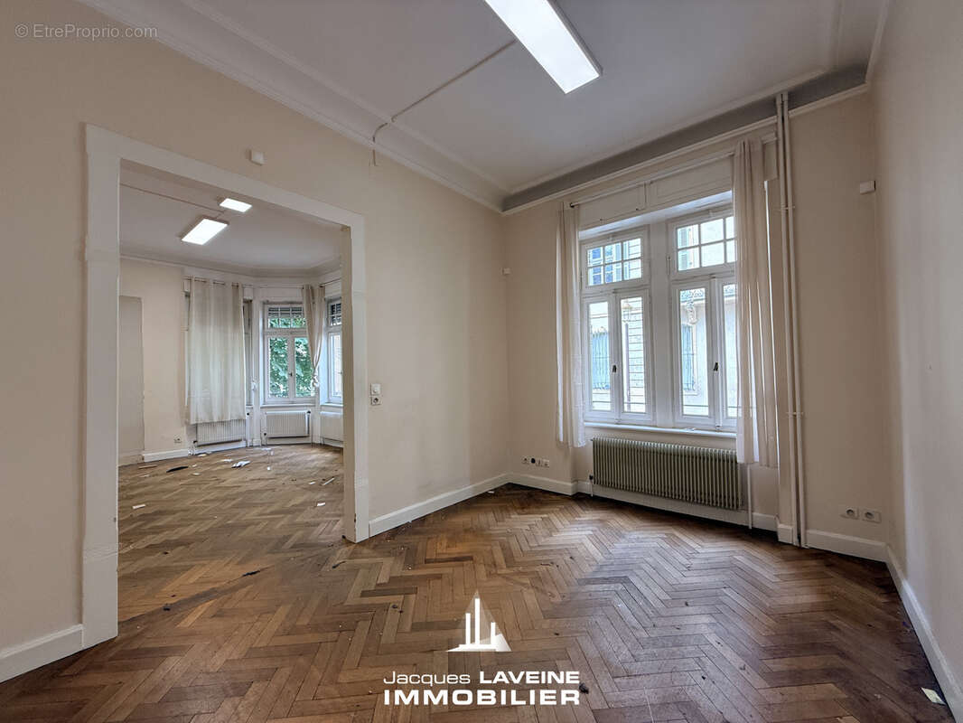 Metz-triangle impérial ensemble immobilier 20 pieces - photo 5