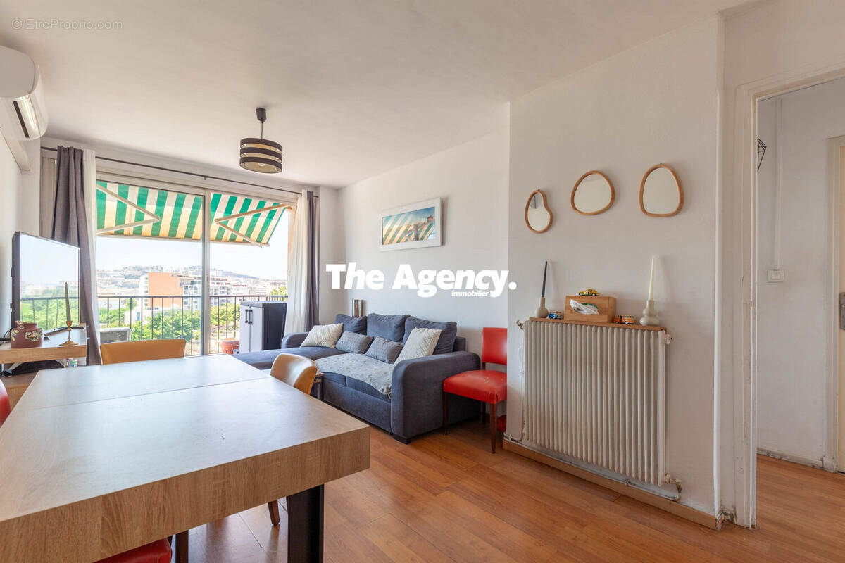 Appartement à MARSEILLE-10E