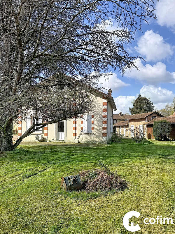 Maison à LABOUHEYRE