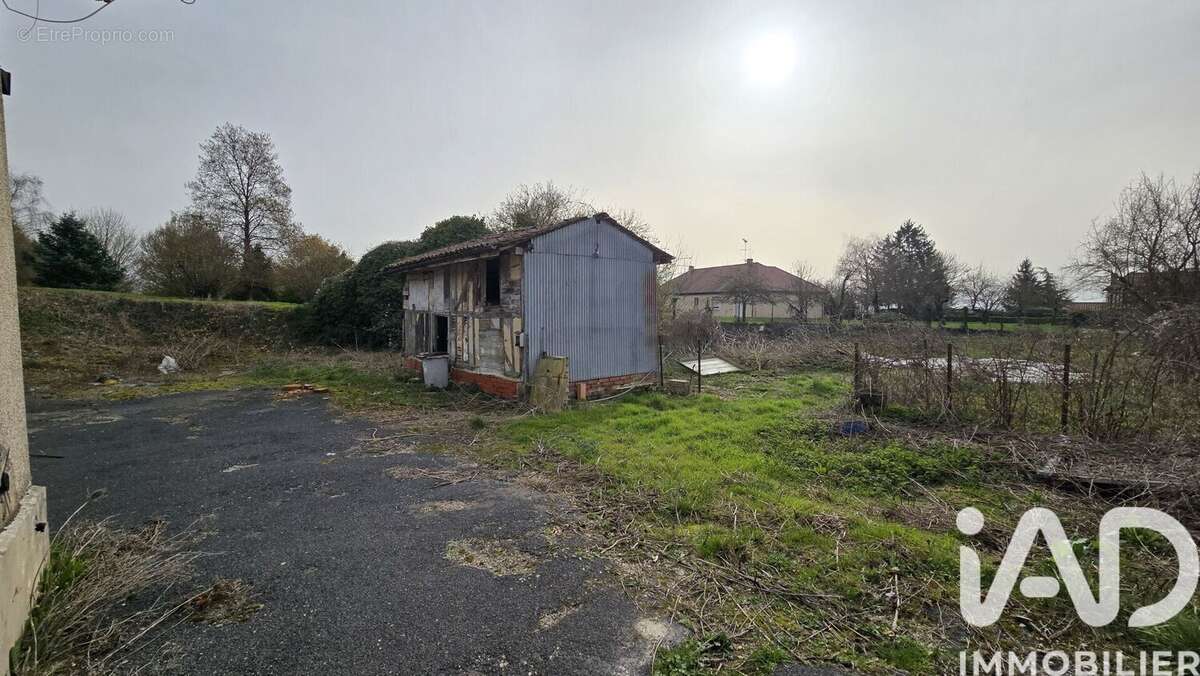 Maison 69 m² à Margerie-Hancourt  - photo 2