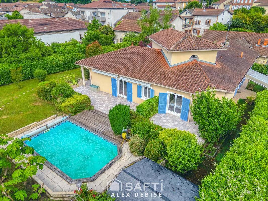 Photo 1 - Maison à CHALAMONT