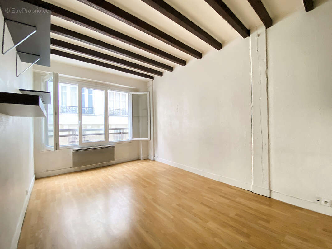 Appartement à PARIS-11E