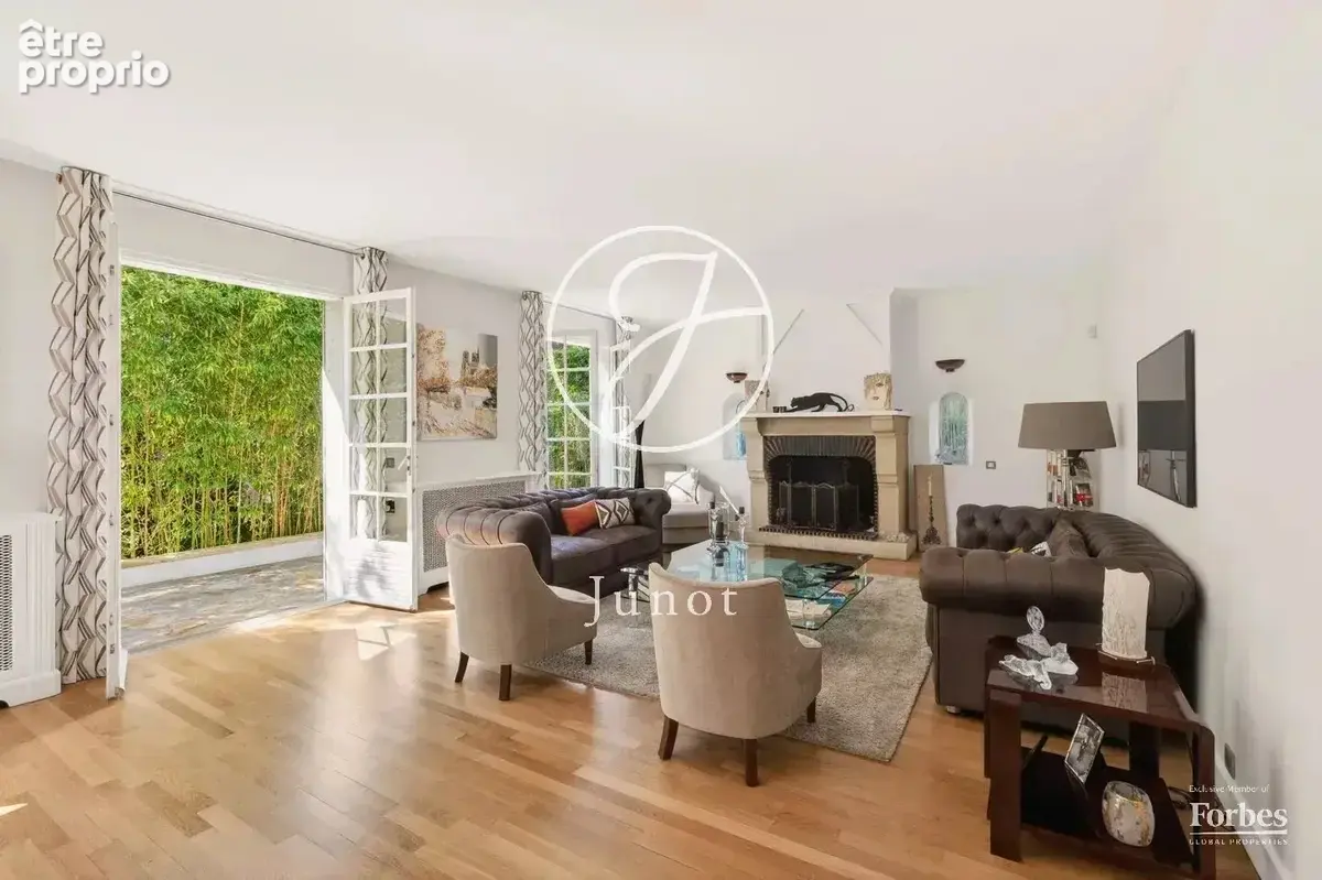 Le Vésinet - CHARMETTES - Maison - 5 chambres - 207m² - Terrain de 757m². - photo 4