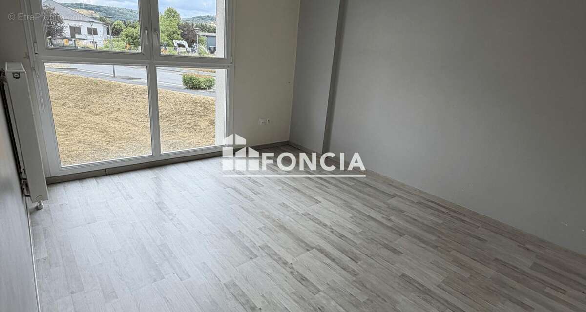 Appartement à VITRY-SUR-ORNE