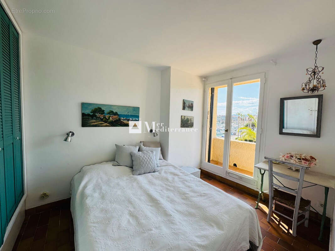 Appartement à COGOLIN