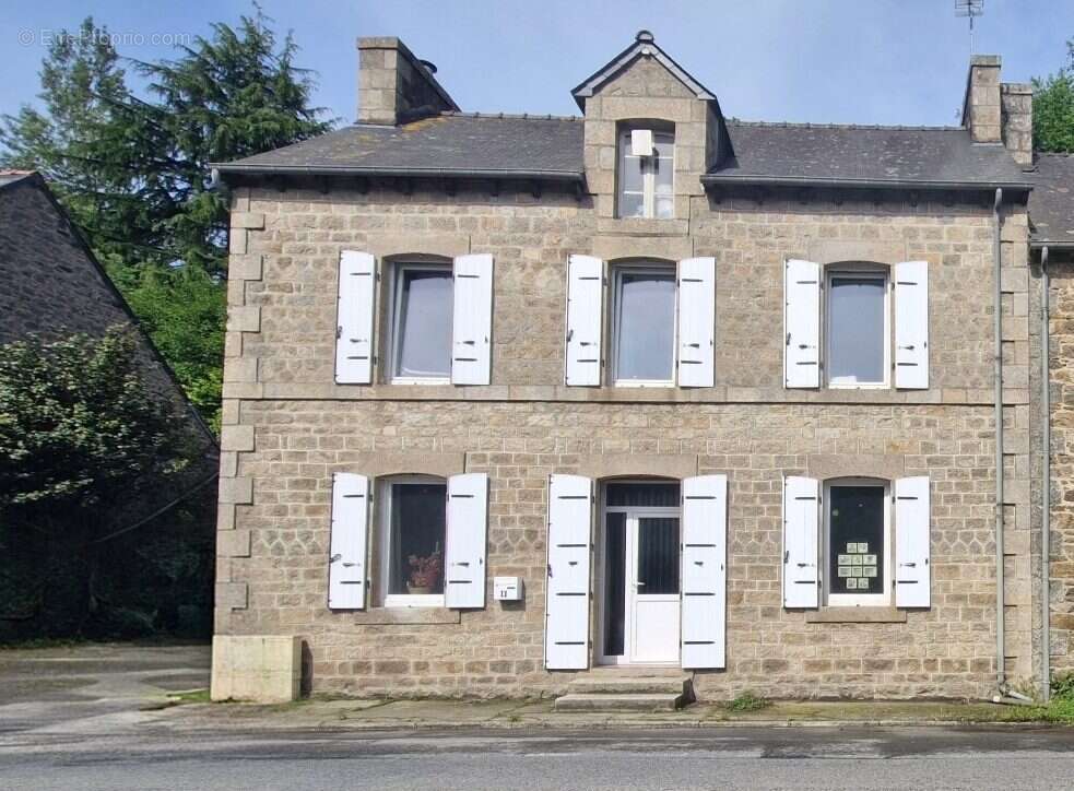 Maison à PLEMY
