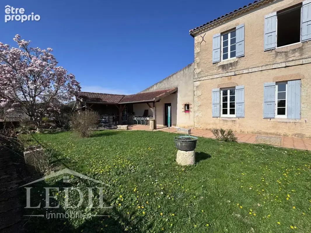 Maison de maître, pierre et dépendances - photo 9
