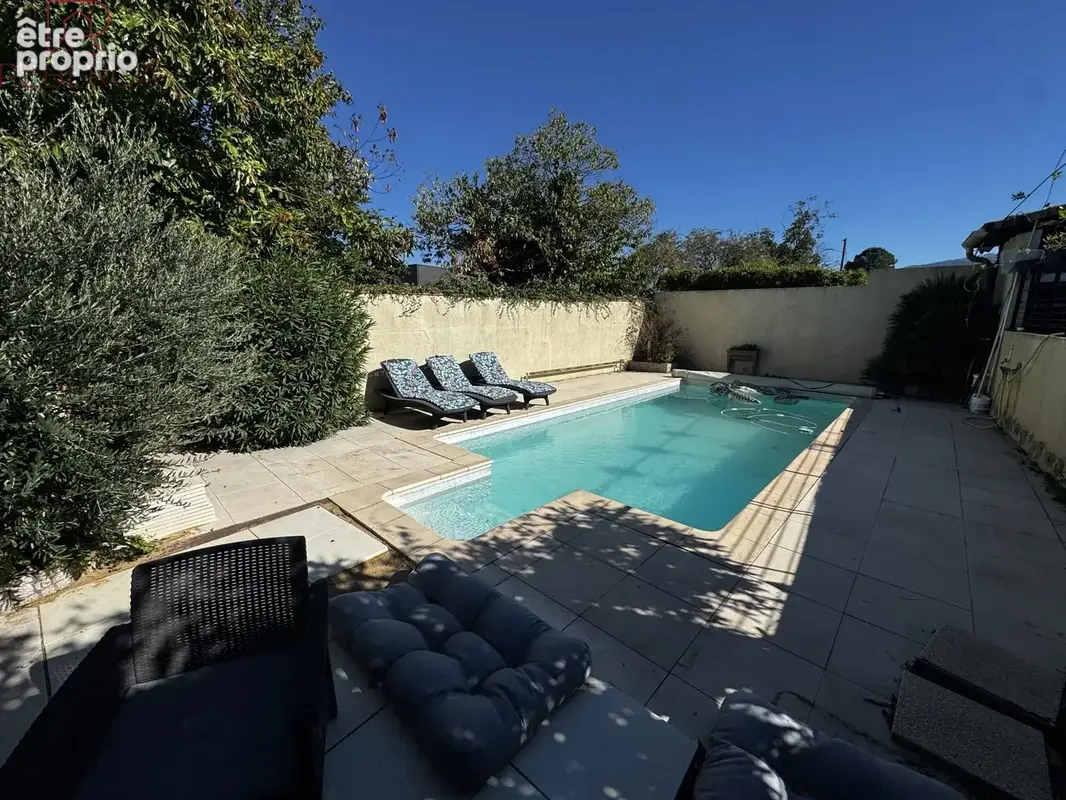Aussillon quartier calme - photo 3