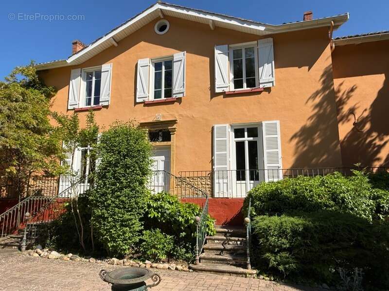 Maison à LACENAS