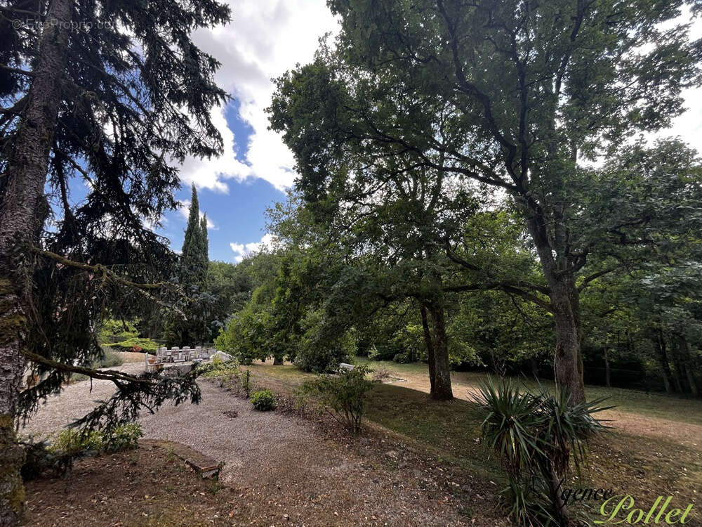 Maison à BRINON-SUR-SAULDRE