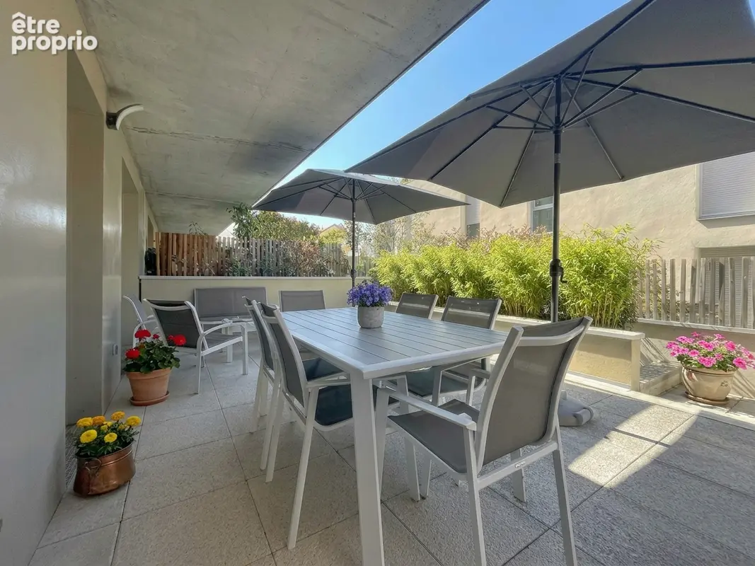 DIJON /LONGVIC  T4 - 86 m² - 3 chambres - Terrasses - parking - photo 2
