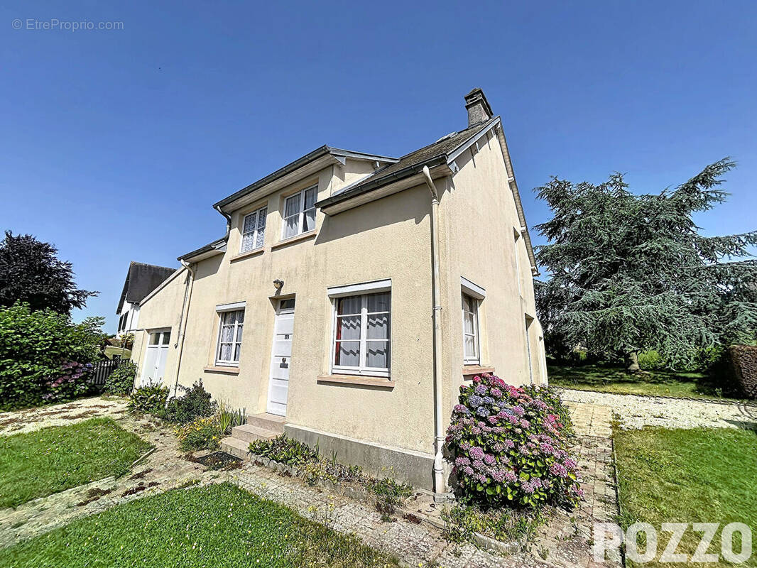 Maison à VASSY