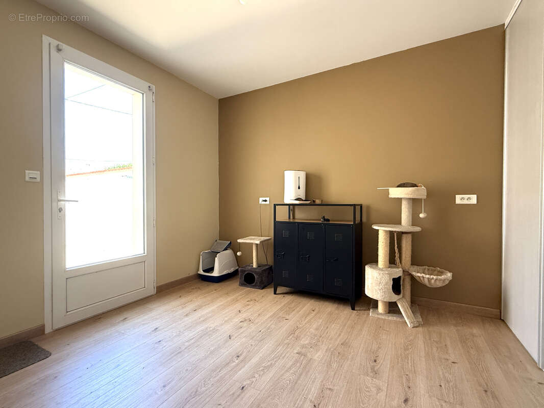 Mouzillon, centre-bourg - maison 5 chambres - grand sous-sol - jardin - photo 13