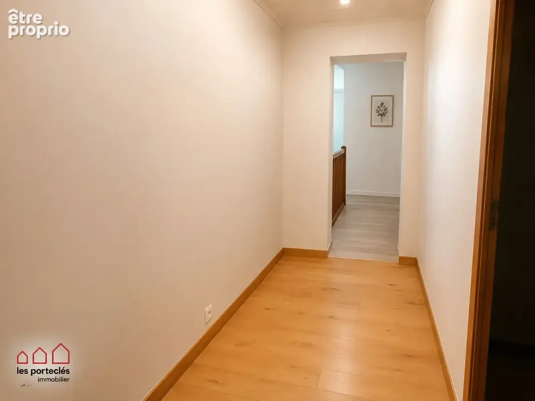 Maison 7 pièces 135 m² à vendre à Entre-Deux-Guiers (38380) - photo 179