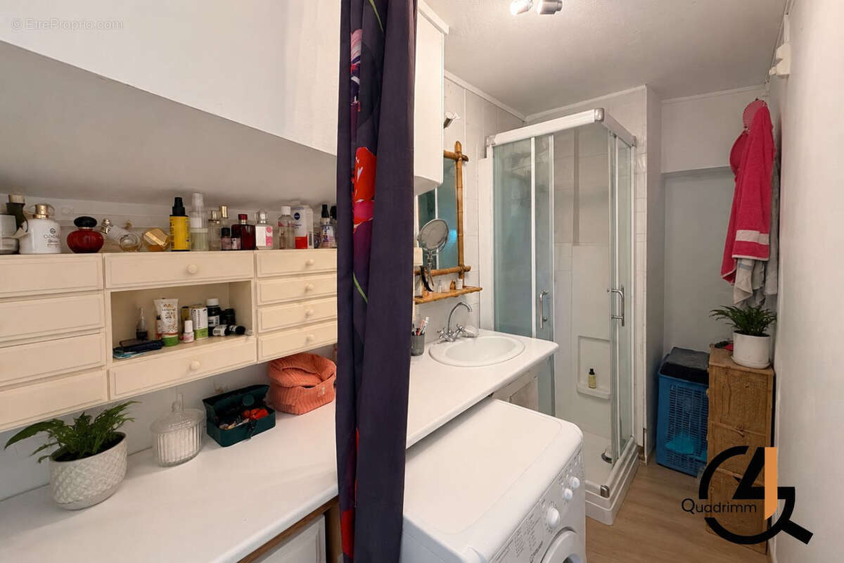 Spécial investisseur à La Grande Motte local + appartement T2 - photo 5