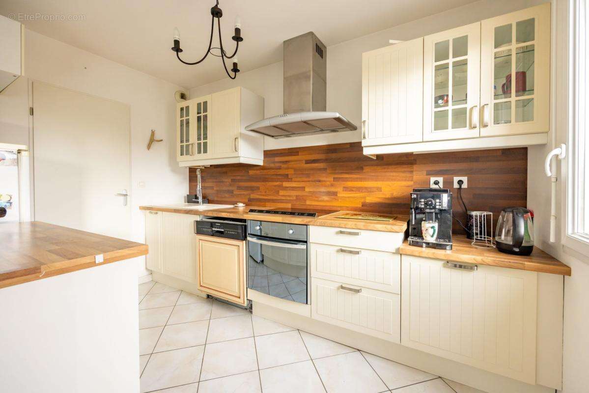 Appartement à SAINT-SEBASTIEN-SUR-LOIRE