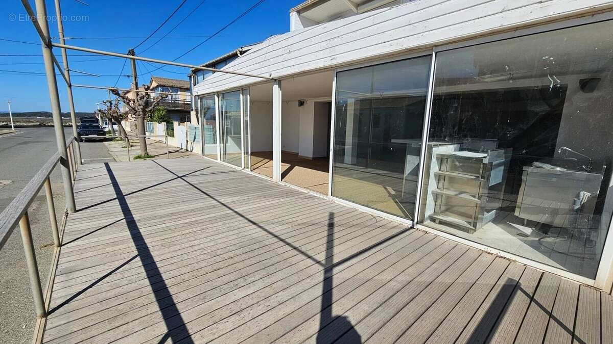 Commerce à GRUISSAN