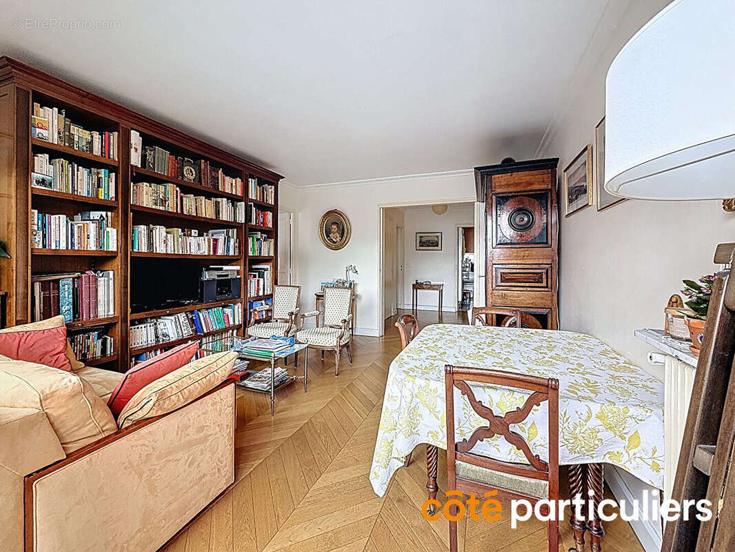 Appartement à ISSY-LES-MOULINEAUX