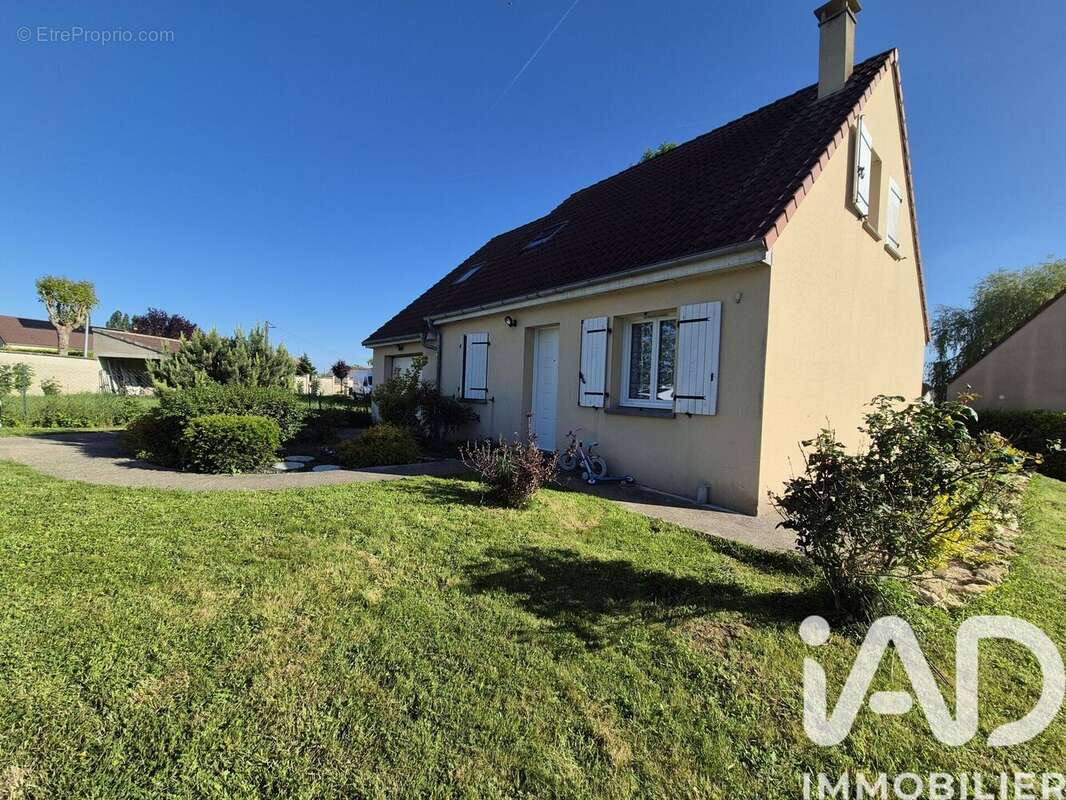Photo 2 - Maison à REBAIS