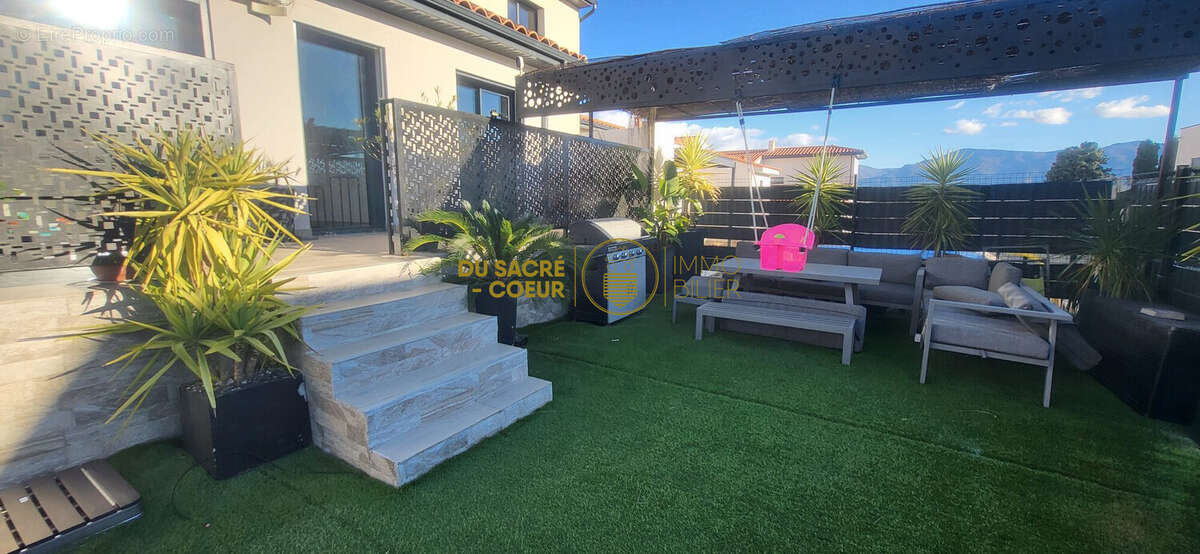 Maison à SAINT-JEAN-LASSEILLE