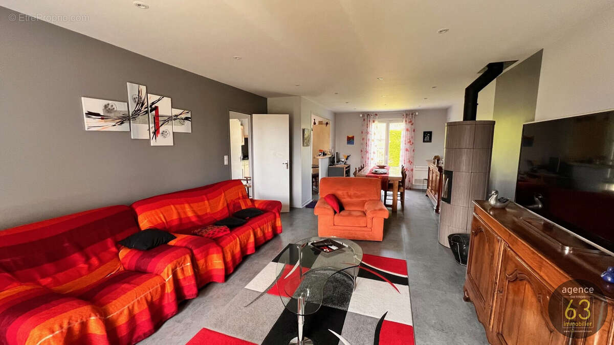 Maison 120 m² à Cournon-D'auvergne  - photo 2