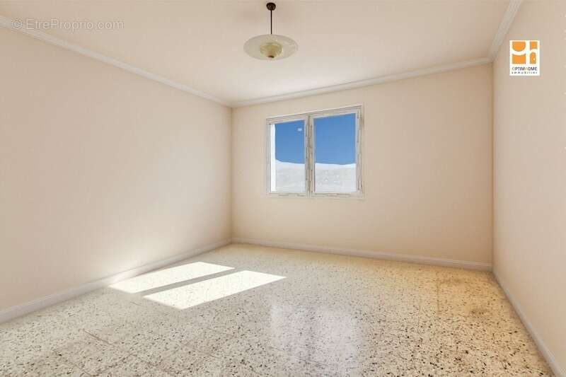 Appartement à vendre 3/4 pièces SAINT LAURENT DU VAR (06) - photo 6