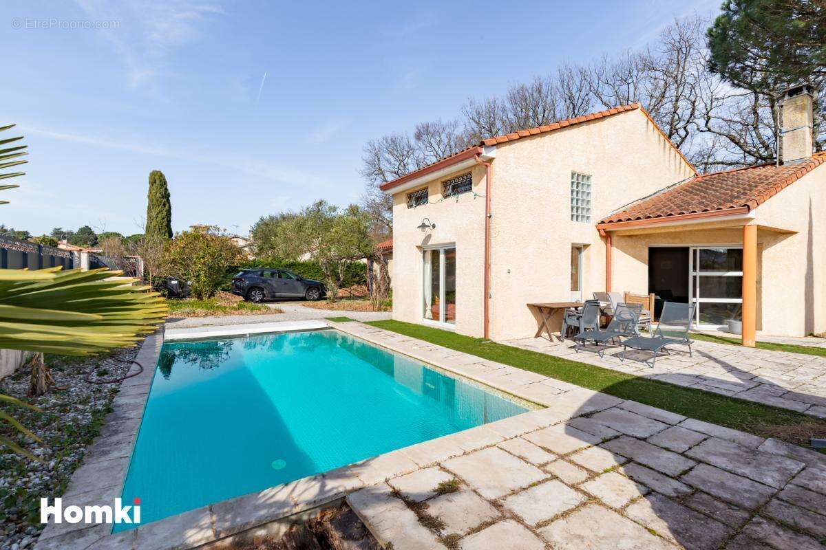 Maison à MONTRABE