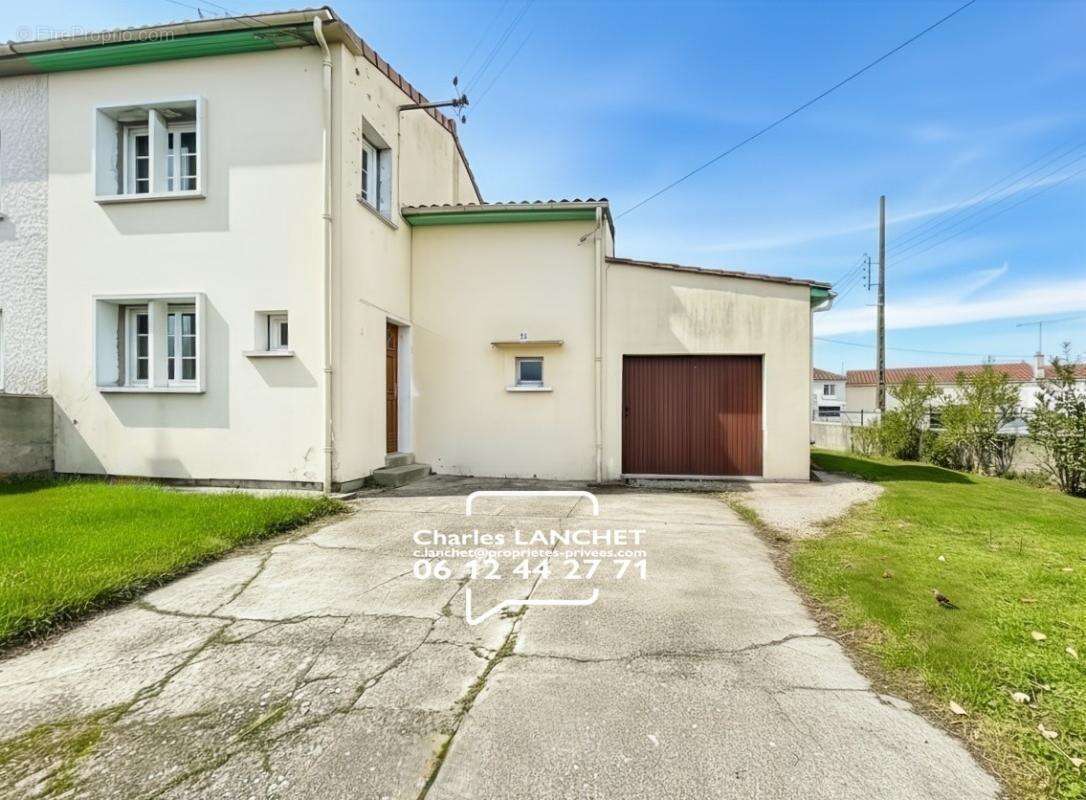 Maison à LA COURONNE