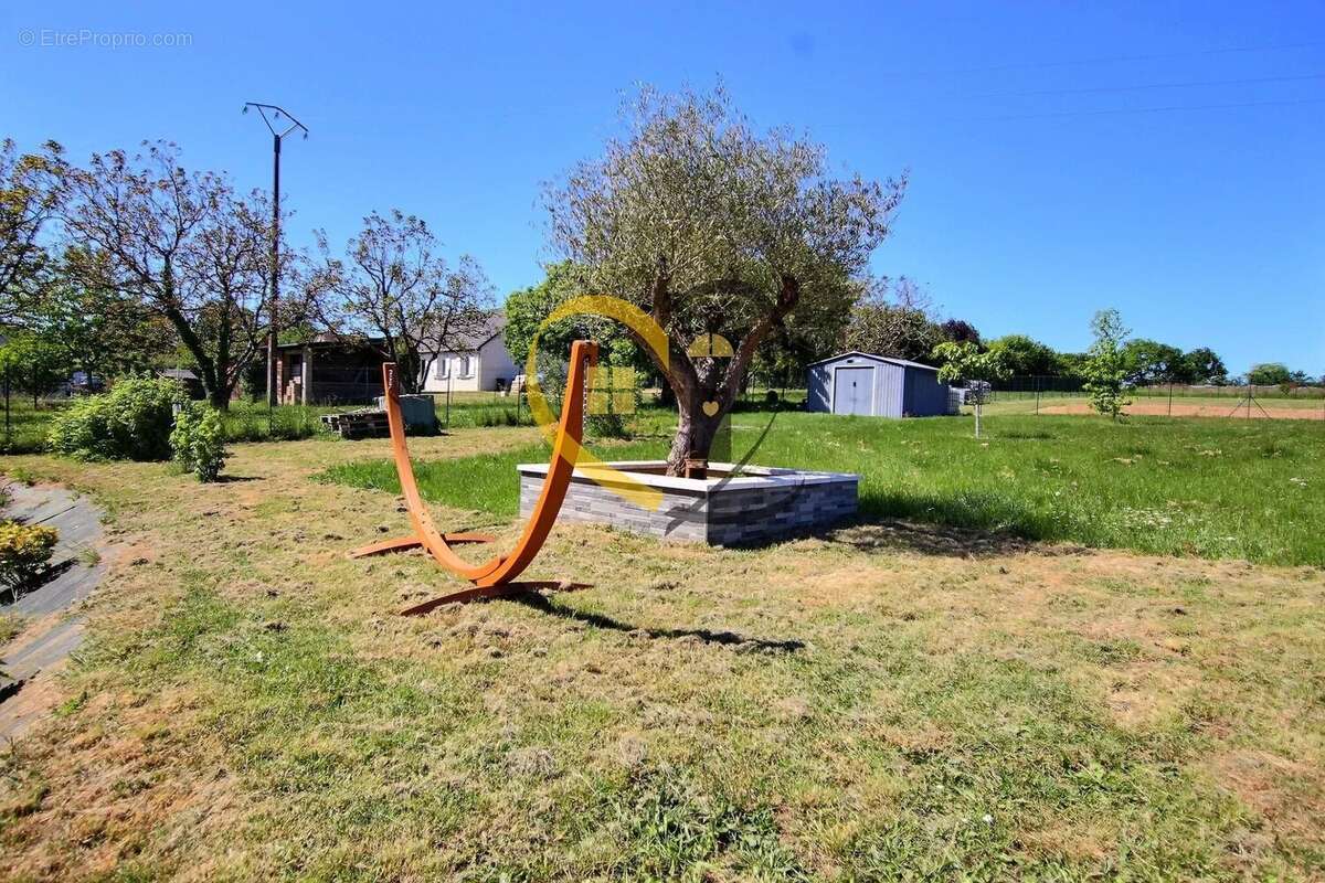Maison à SAINT-MARTIN-D&#039;AUXIGNY