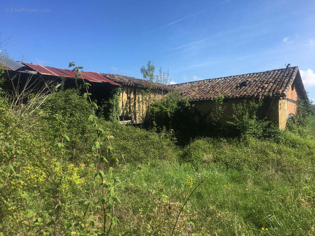 Terrain à AIRE-SUR-L&#039;ADOUR