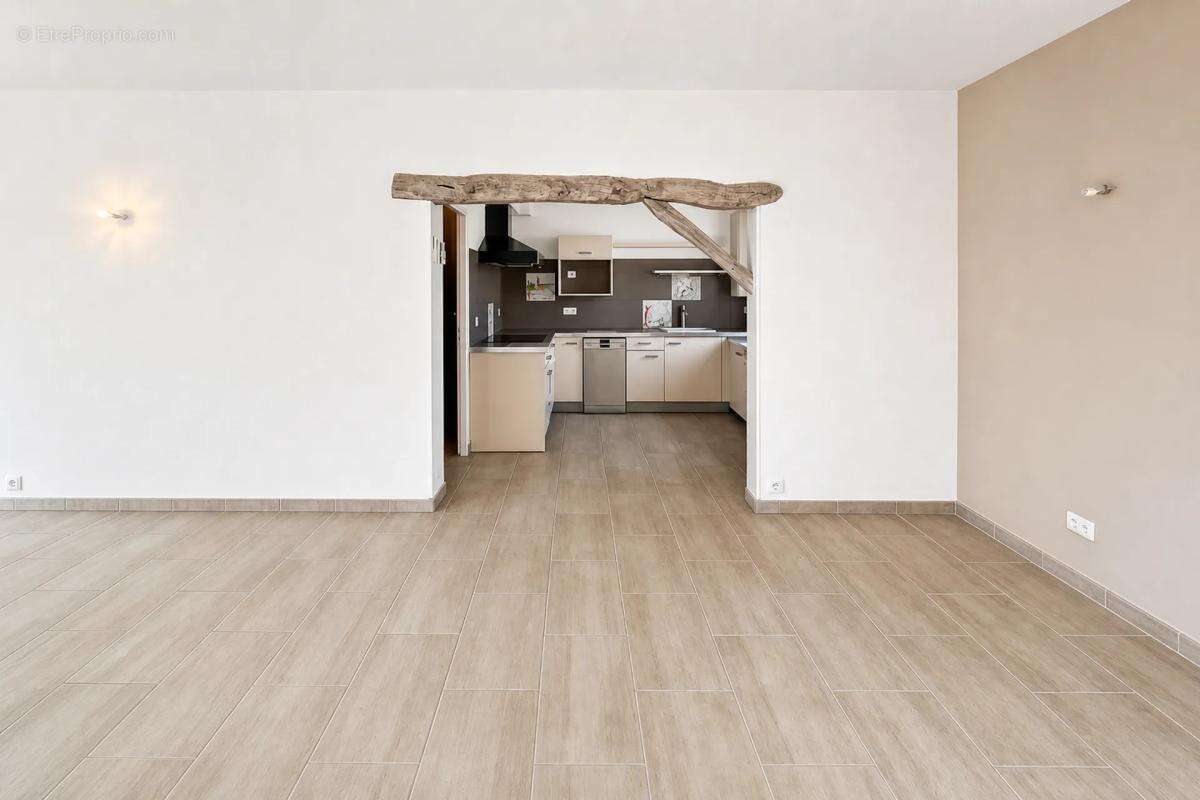 Maison à LAPALUD
