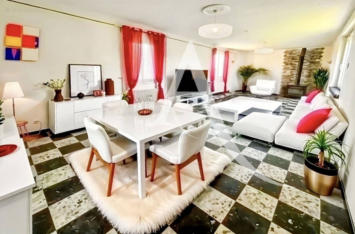 Maison à FORGES-LES-EAUX