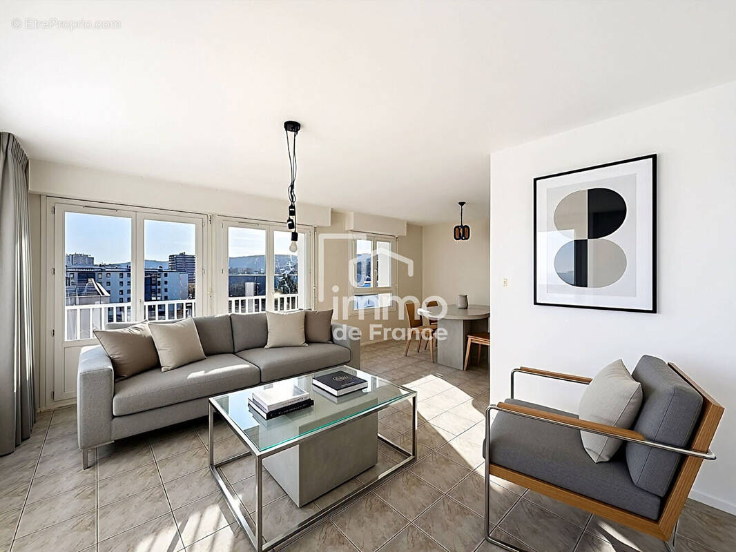 Appartement à OYONNAX