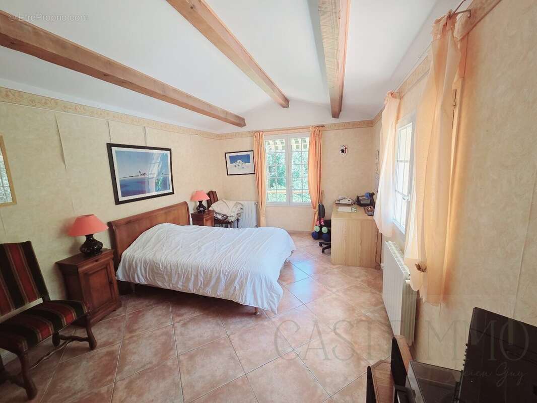 Maison à RESTINCLIERES