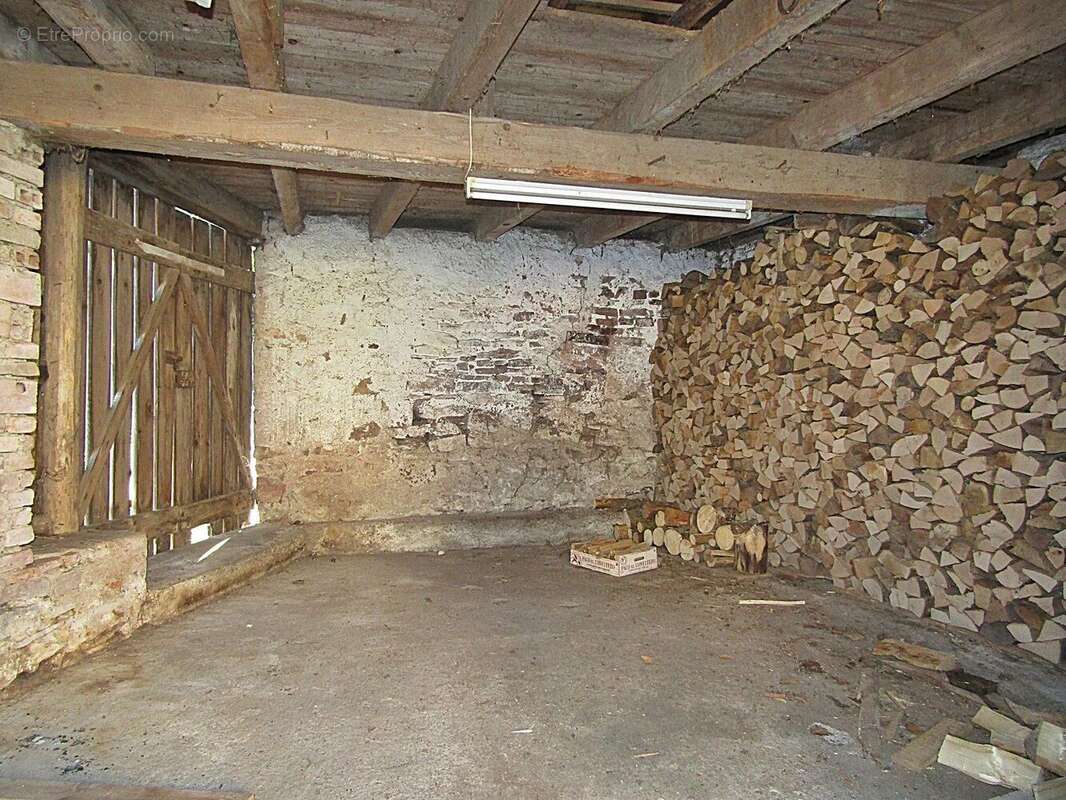 Maison à VIEUX-MOULIN