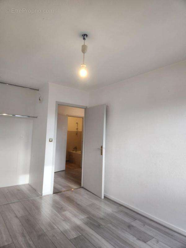Appartement à VILLE-LA-GRAND