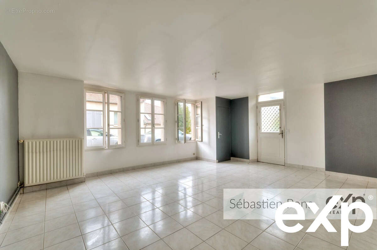 Appartement à CHAVENAY