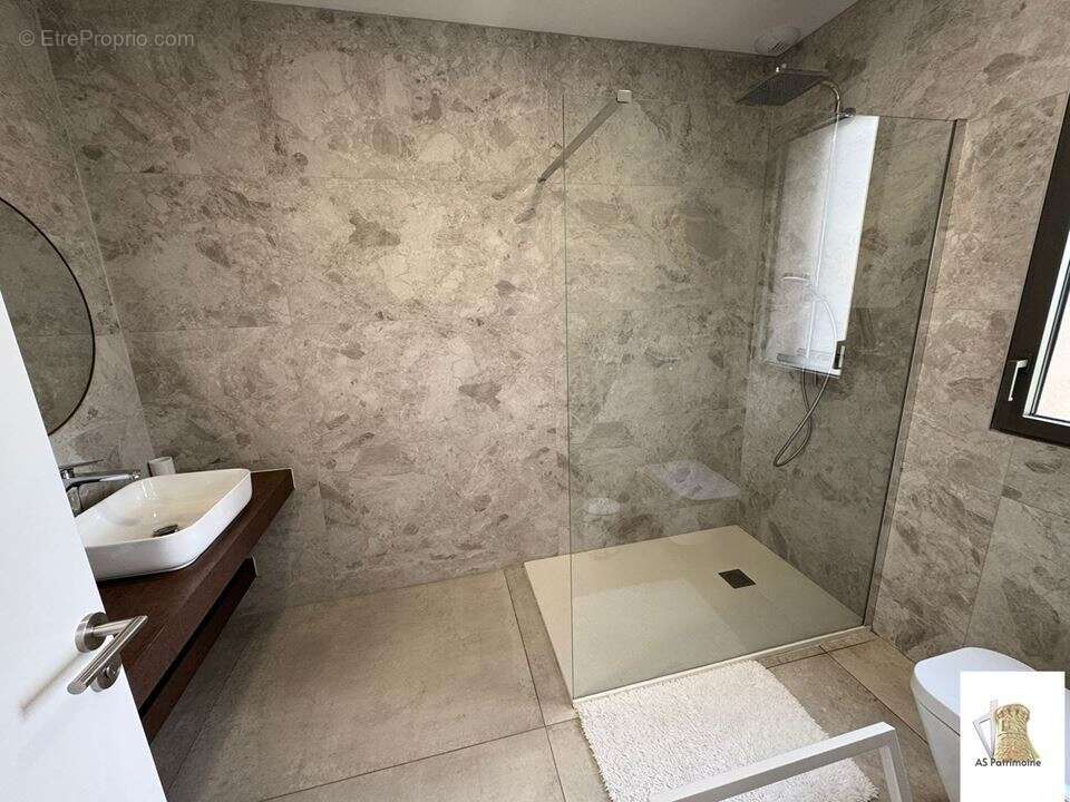 Maison 135 m² à Afa  - photo 6