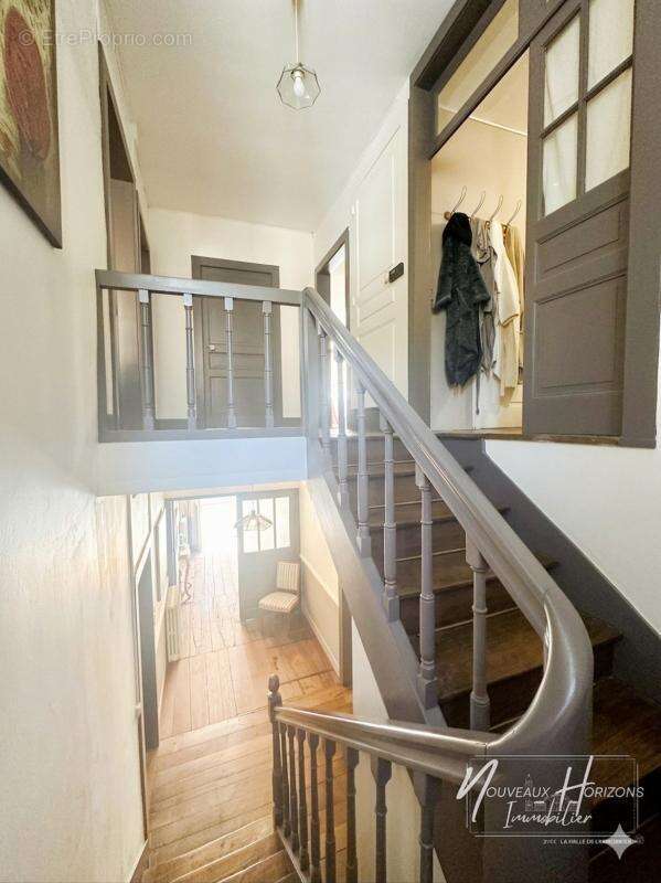 Maison à SEREILHAC