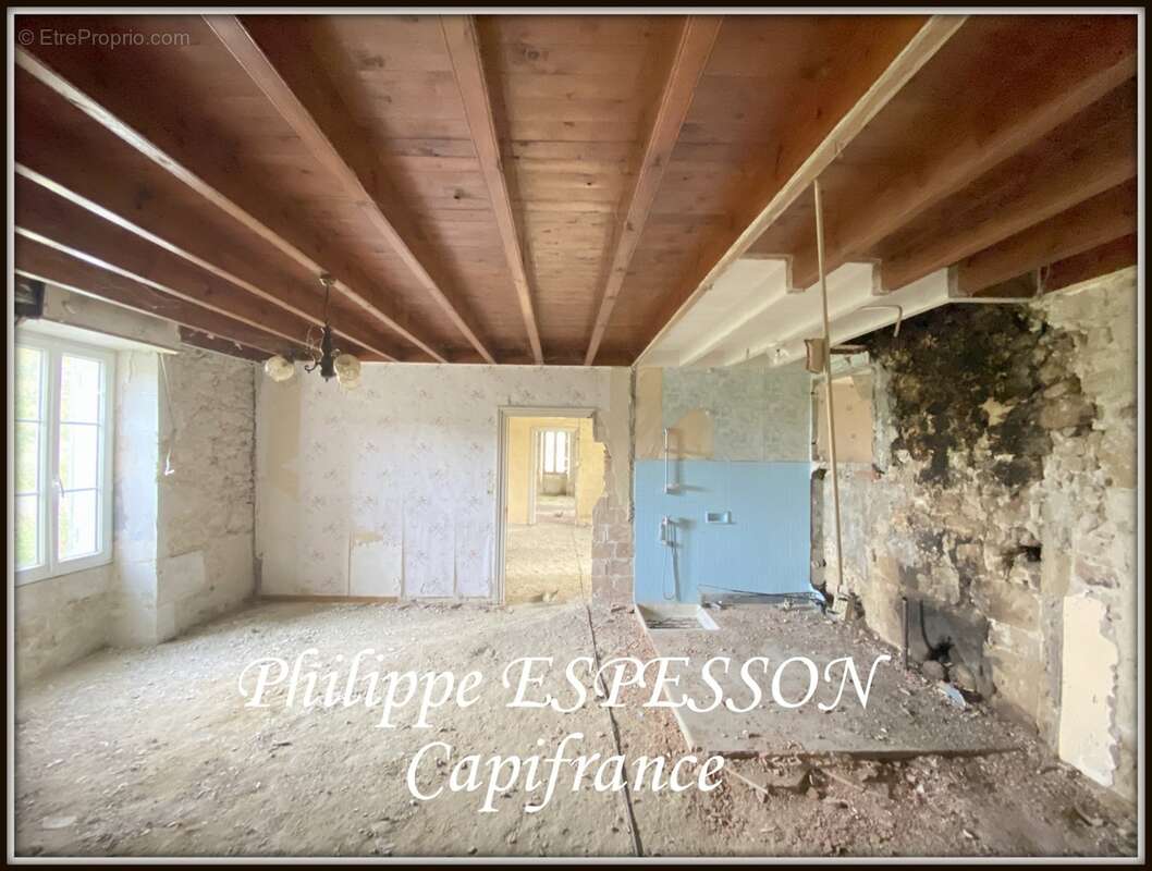Corps de ferme en pierre sur un parc de 14000 m2 sur levignac de guyenne (47) - photo 6